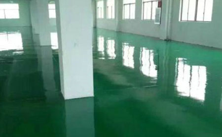 環(huán)氧樹(shù)脂自流平地面的做法與施工注意事項(xiàng)是什么
